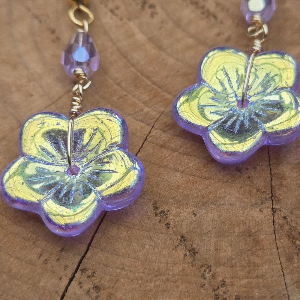 Thistle Purple AB Czech Glass Flower Dangle Earrings, NEW 18K Gold Plated Hooks - Picture 8 of 9